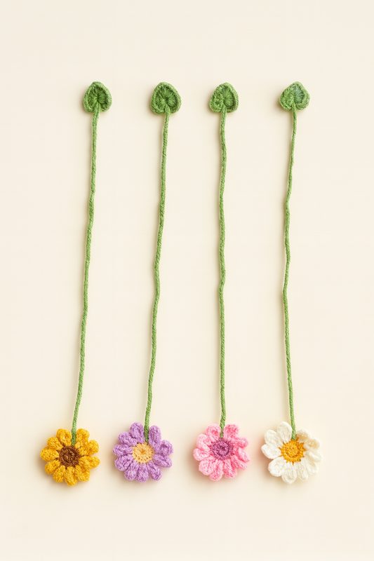 Pastel Bloom Bookmark – Handgemachtes Häkel-Lesezeichen mit Blüte
